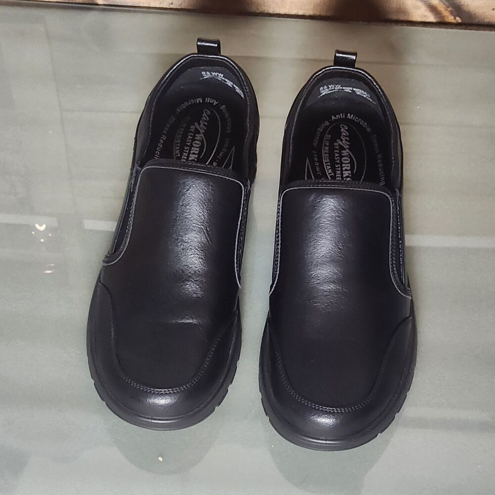 Easy Works by Easy Street Women’s Slip Resistant Work Shoes Black 8.5W